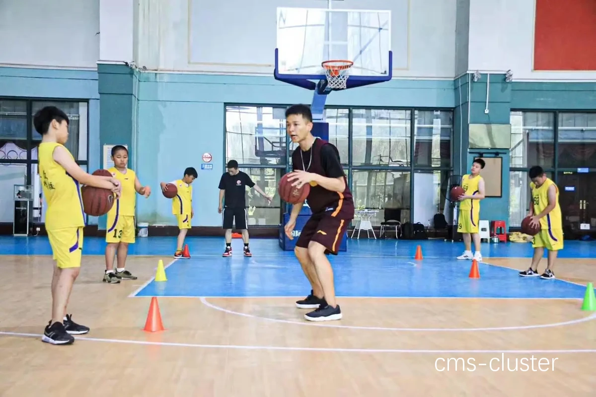 专业篮球训练营