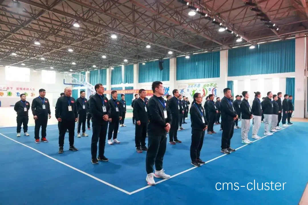 篮球训练营中的场景