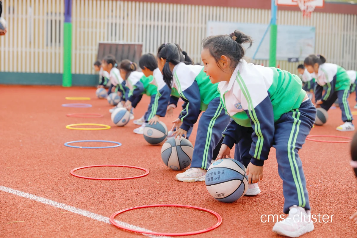 学生篮球运动员如何在学校里进行智能放松?