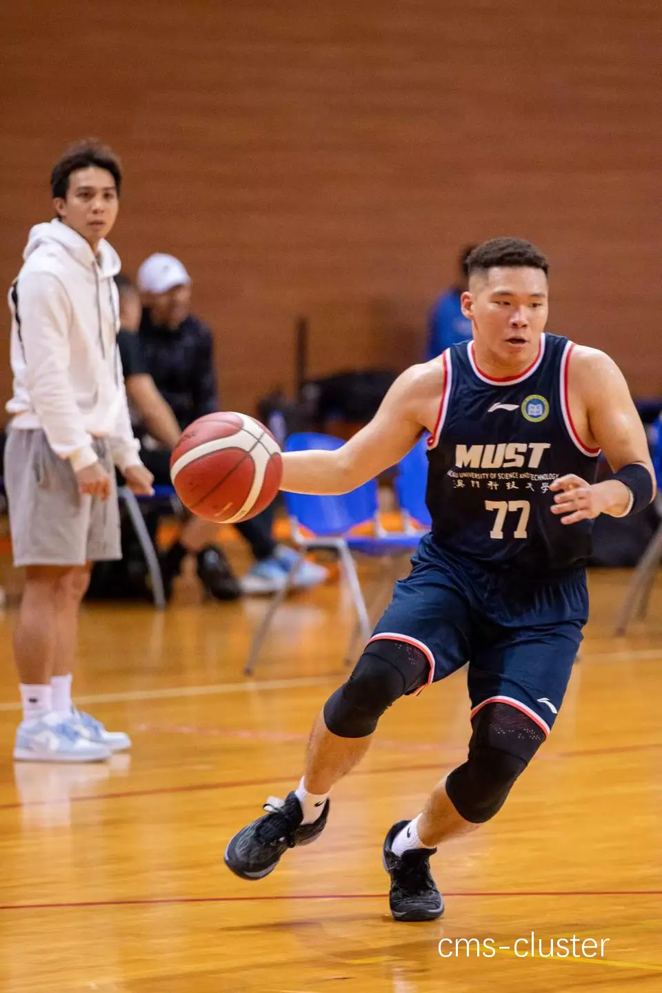 为什么成熟的篮球运动员在比赛中表现更稳定