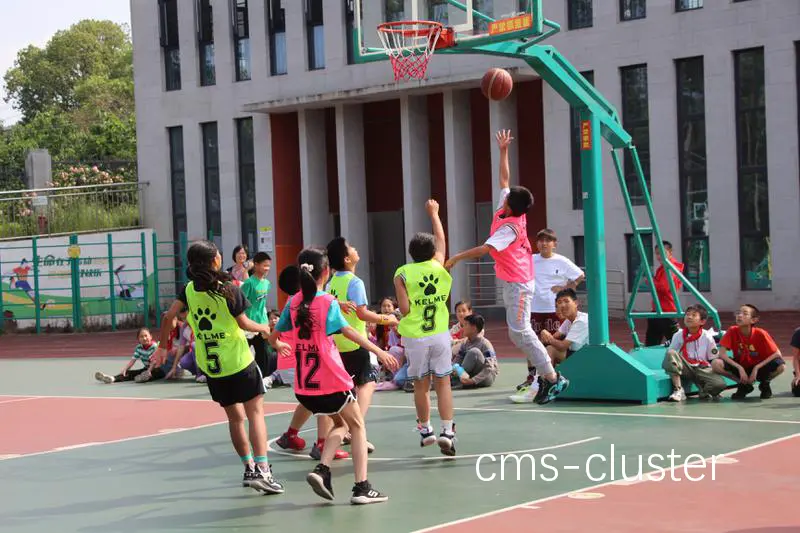 儿童篮球学员如何追赶大孩子的水平?